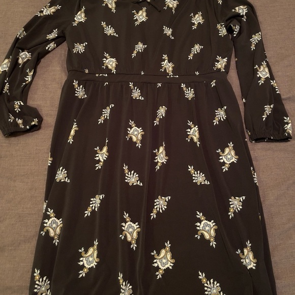 NWT Ann Taylor Loft Black Long Sleeve Dress with Pattern - Picture 4 of 6